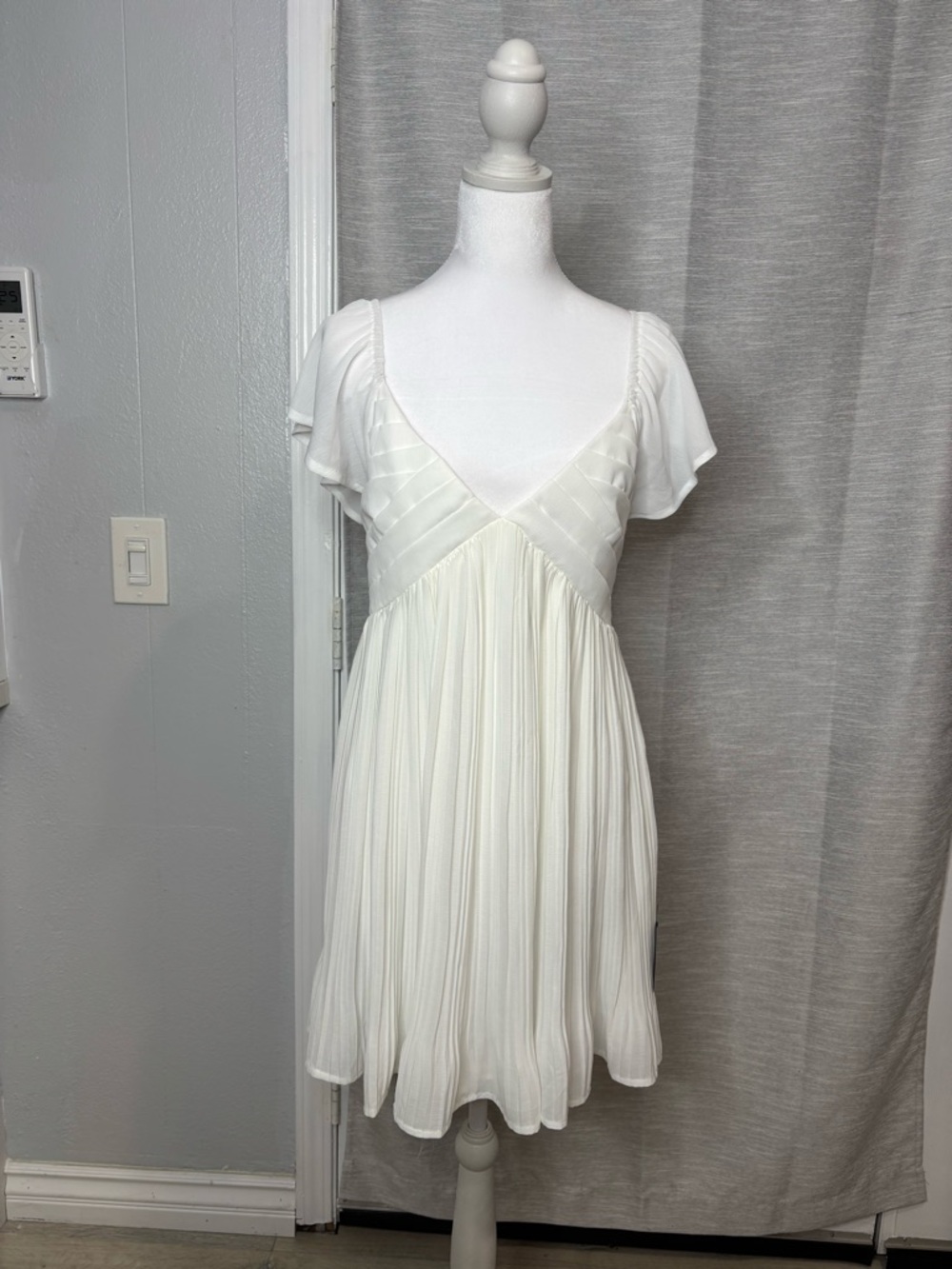 Lulu's white V-Neck Pleated Mini Dress